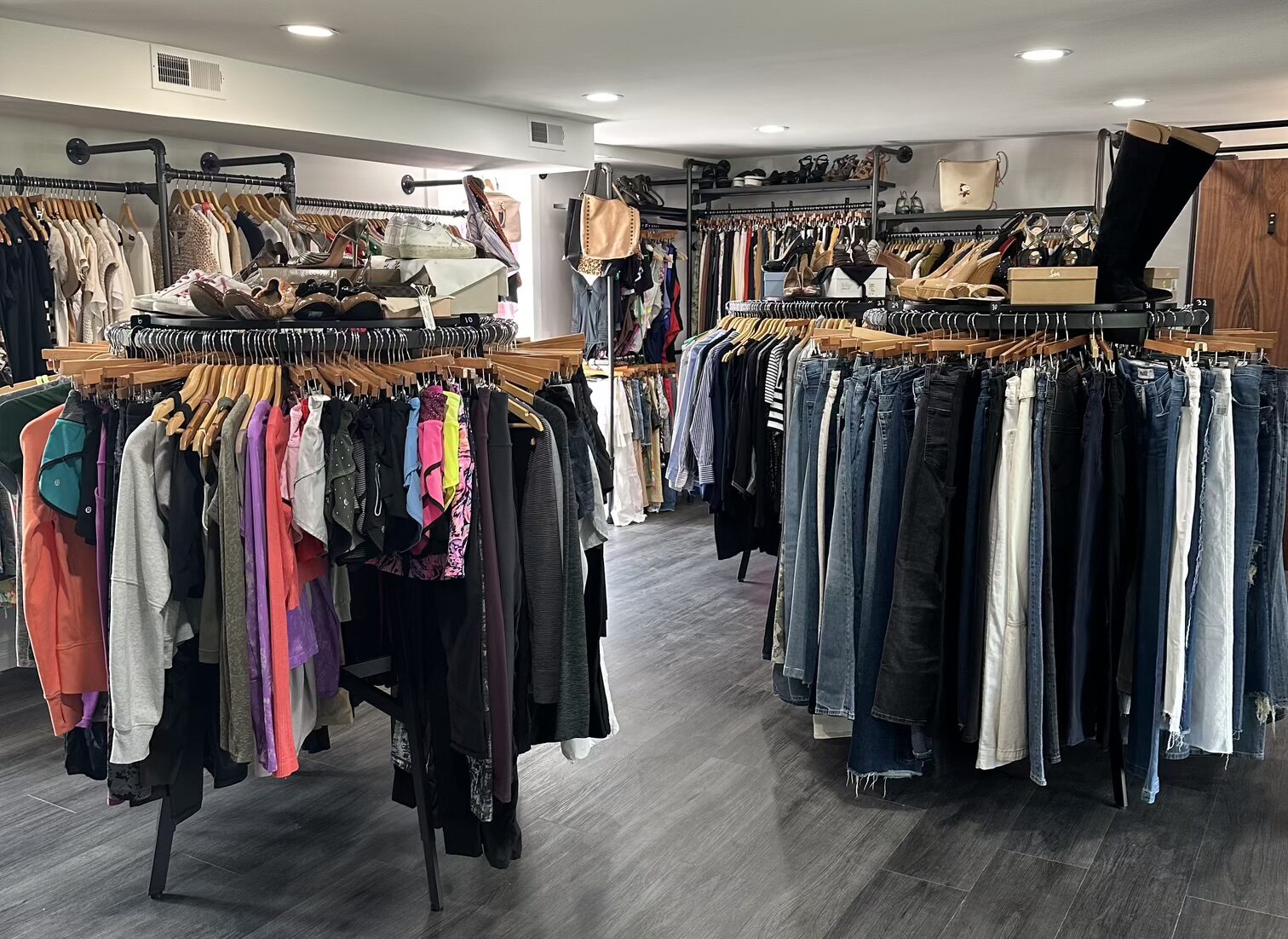 store-interior-5